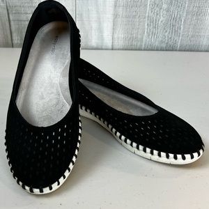 Easy Spirit Darla Flats Black Slip-on‎ Size 7.5 WIDE